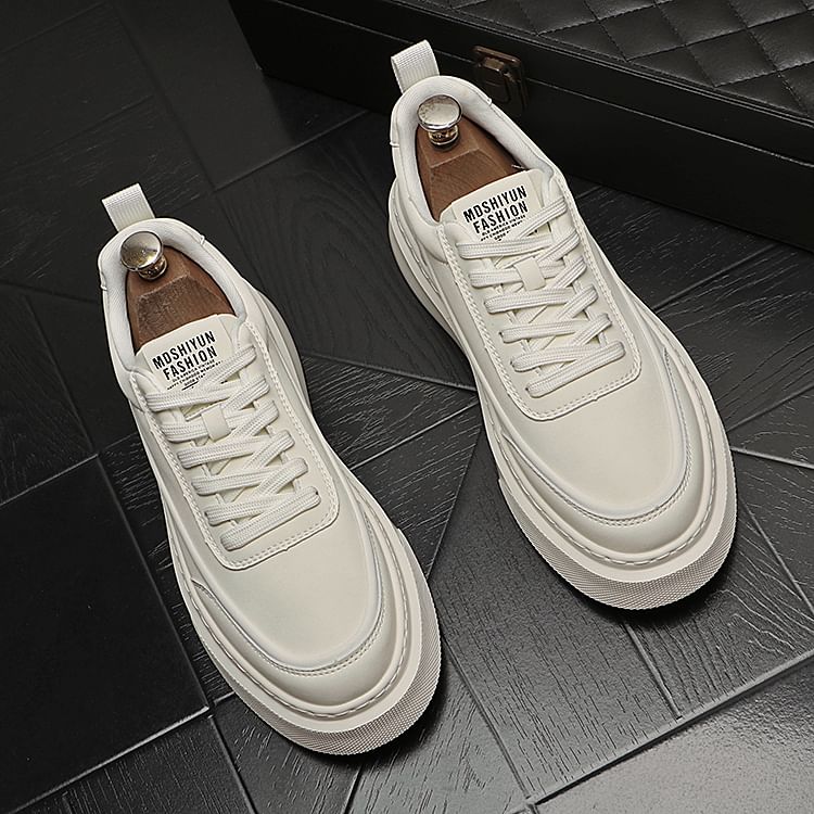 Mr Ozera - Veterschoenen met effen platform