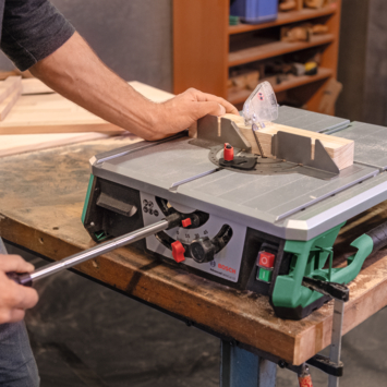 Bosch tafelzaag / afkortzaag AdvancedTableCut 52 (nanoblade)