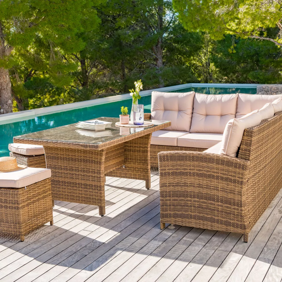 Table de jardin en aluminium et résine tressée 6 places (145 x 85 cm) Tivoli Sepia et beige