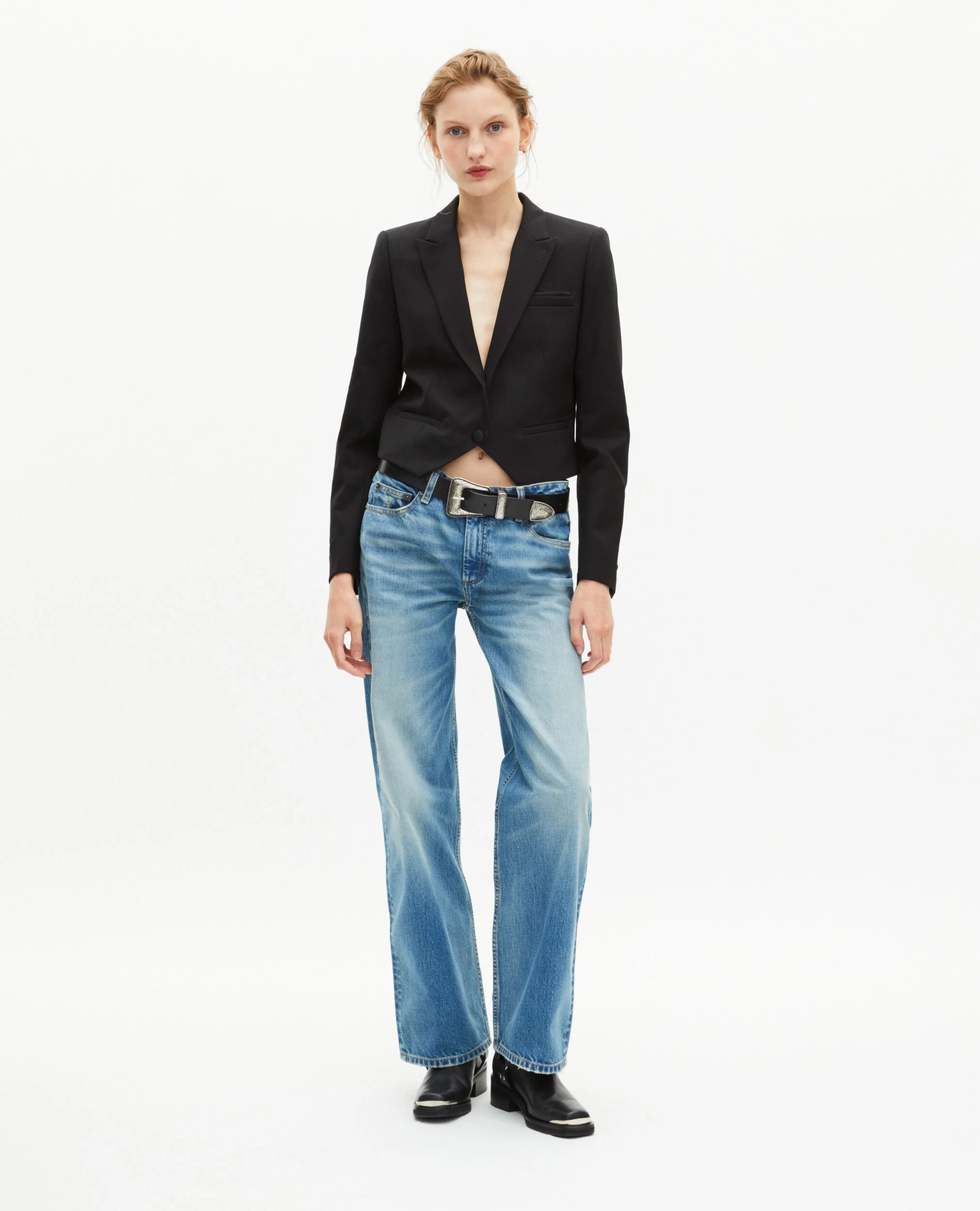 Veste courte asymétrique en laine noire