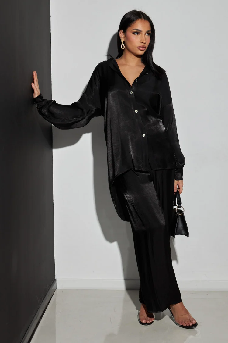 Ensemble 2 pièces chemise + pantalon satiné noir