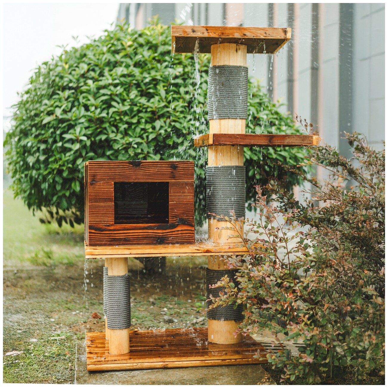 Canadian Cat Company Outdoor Kratzbaum Balconi