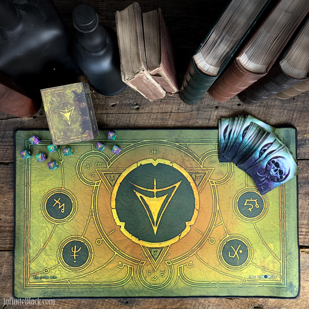 Playmat Infinite Black - The Yellow Sign Classic Yellow