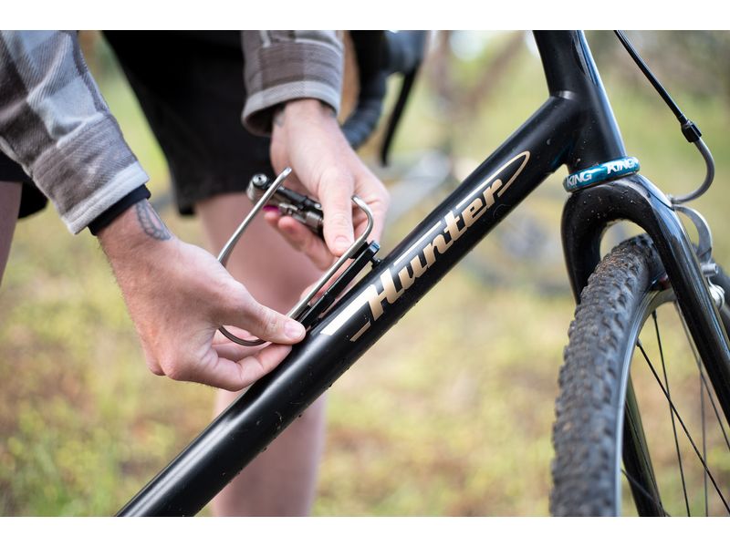 knog. Spezialschloss Scout Bike Alarm Bringen Sie die Fahrradsicherheit auf eine andere Ebene