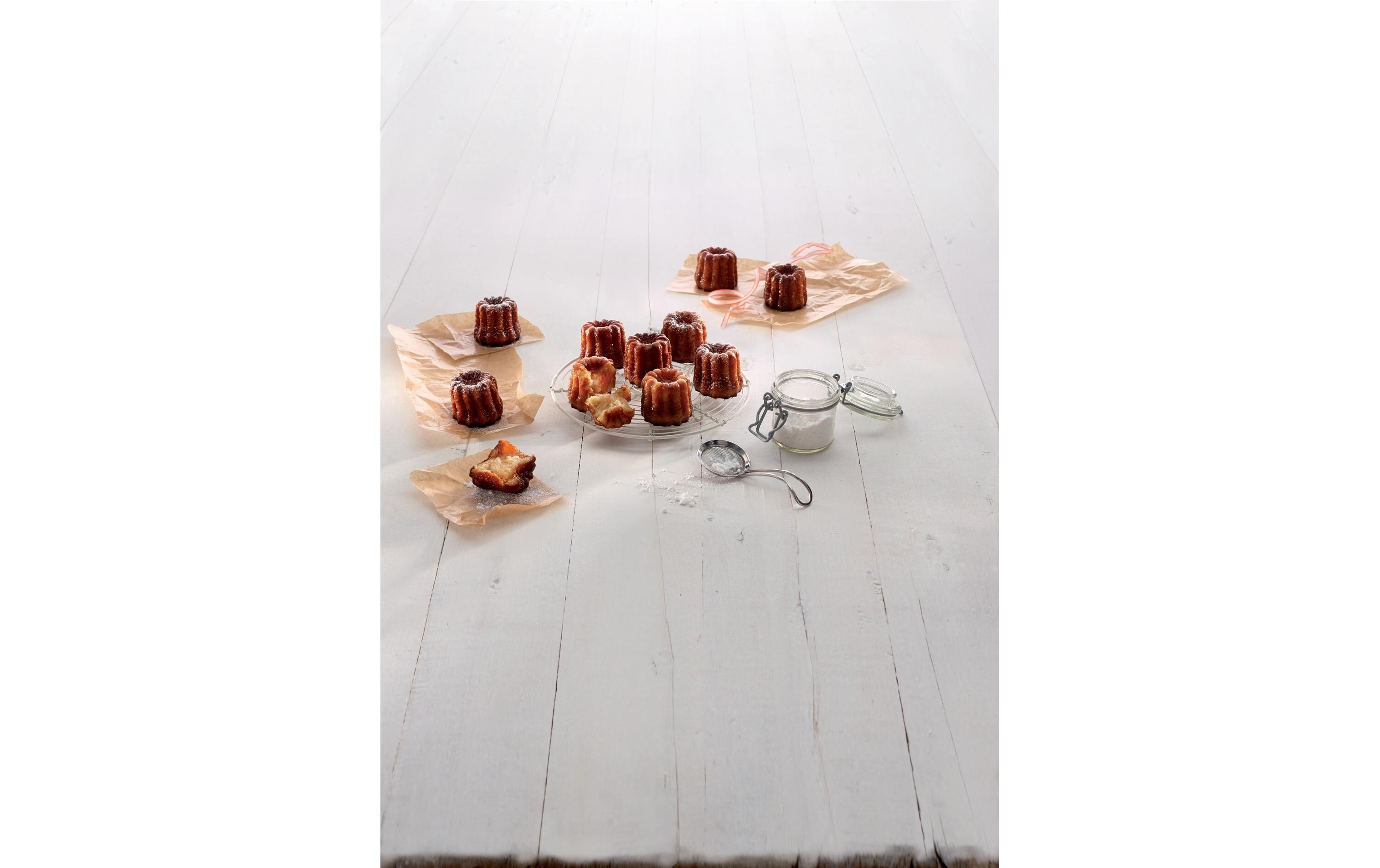 Cannelés Backform Silikon, Schwarz, 8 MuldenCannelé Bordelaise