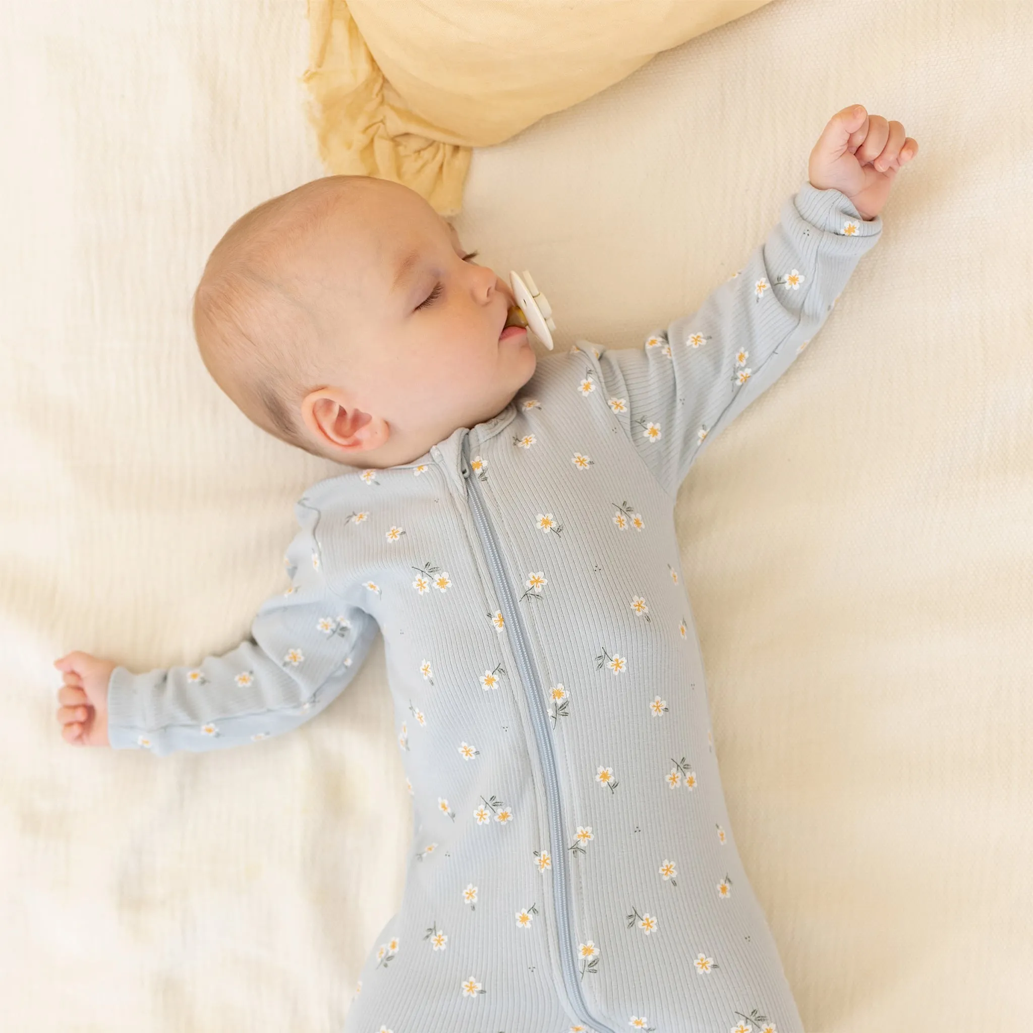 Firsts par Petit Lem Pyjama Fleurs Citron 0-12mois