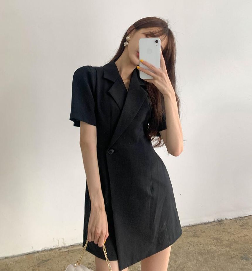 Brigitte - Playsuit met korte mouwen en één knoop