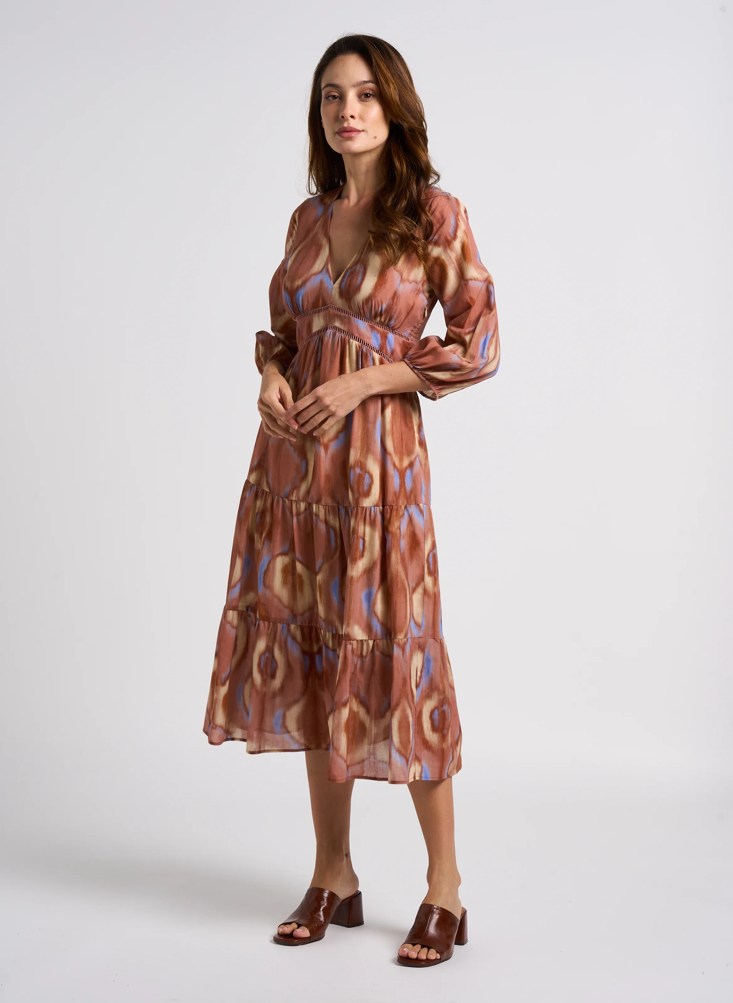 CARELA - Robe midi col V imprimée en coton | Multicolore