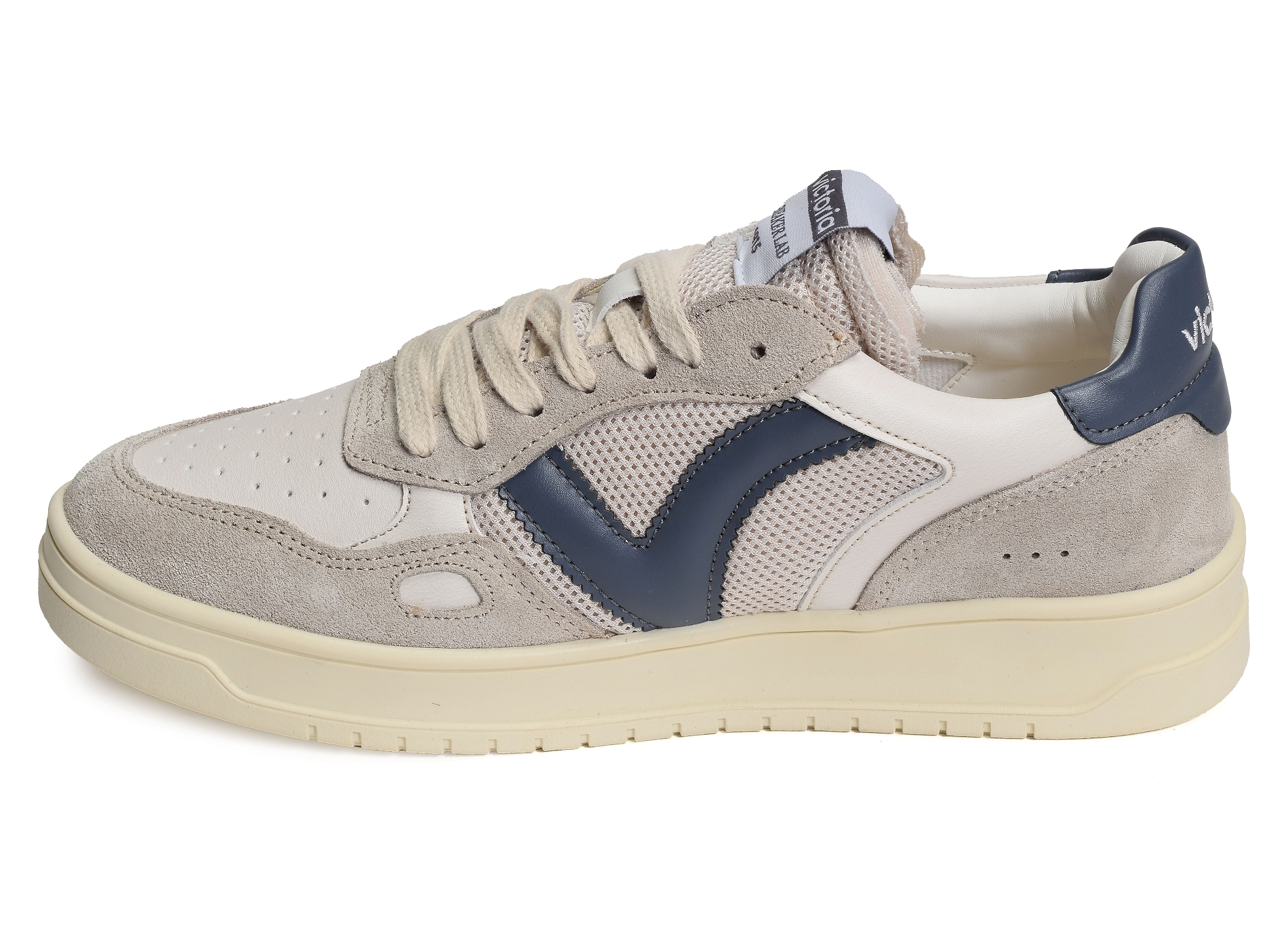 1257122 gris