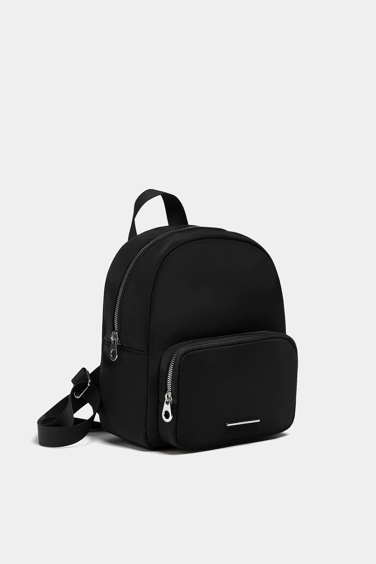 MOCHILA DE NYLON - PRETA