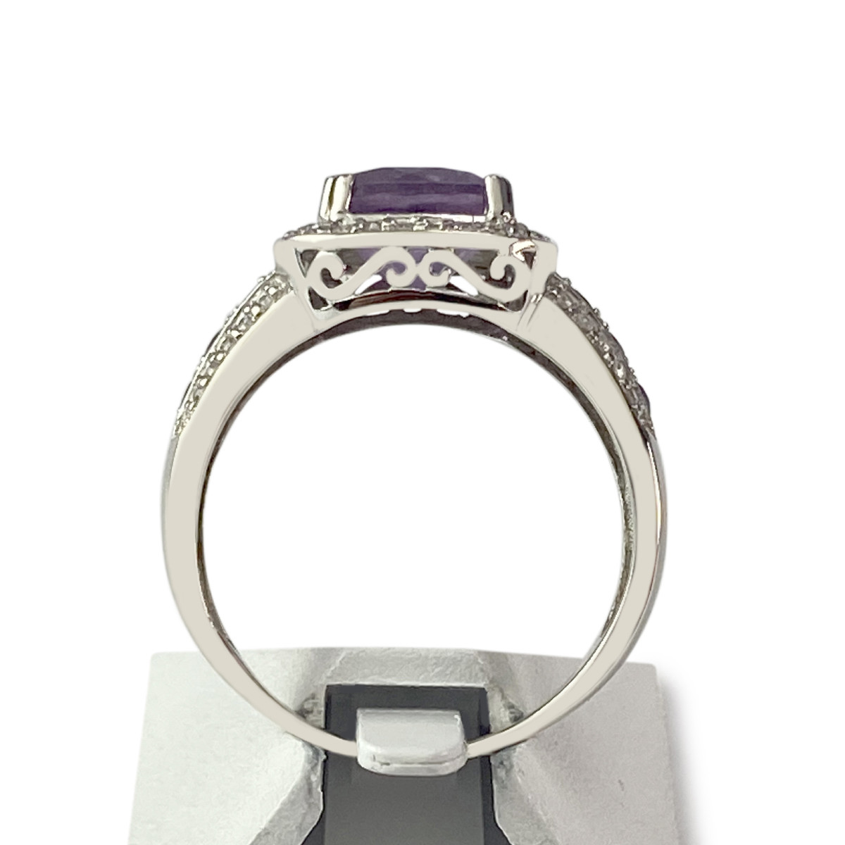Bague d'occasion or 750 blanc améthystes et diamants