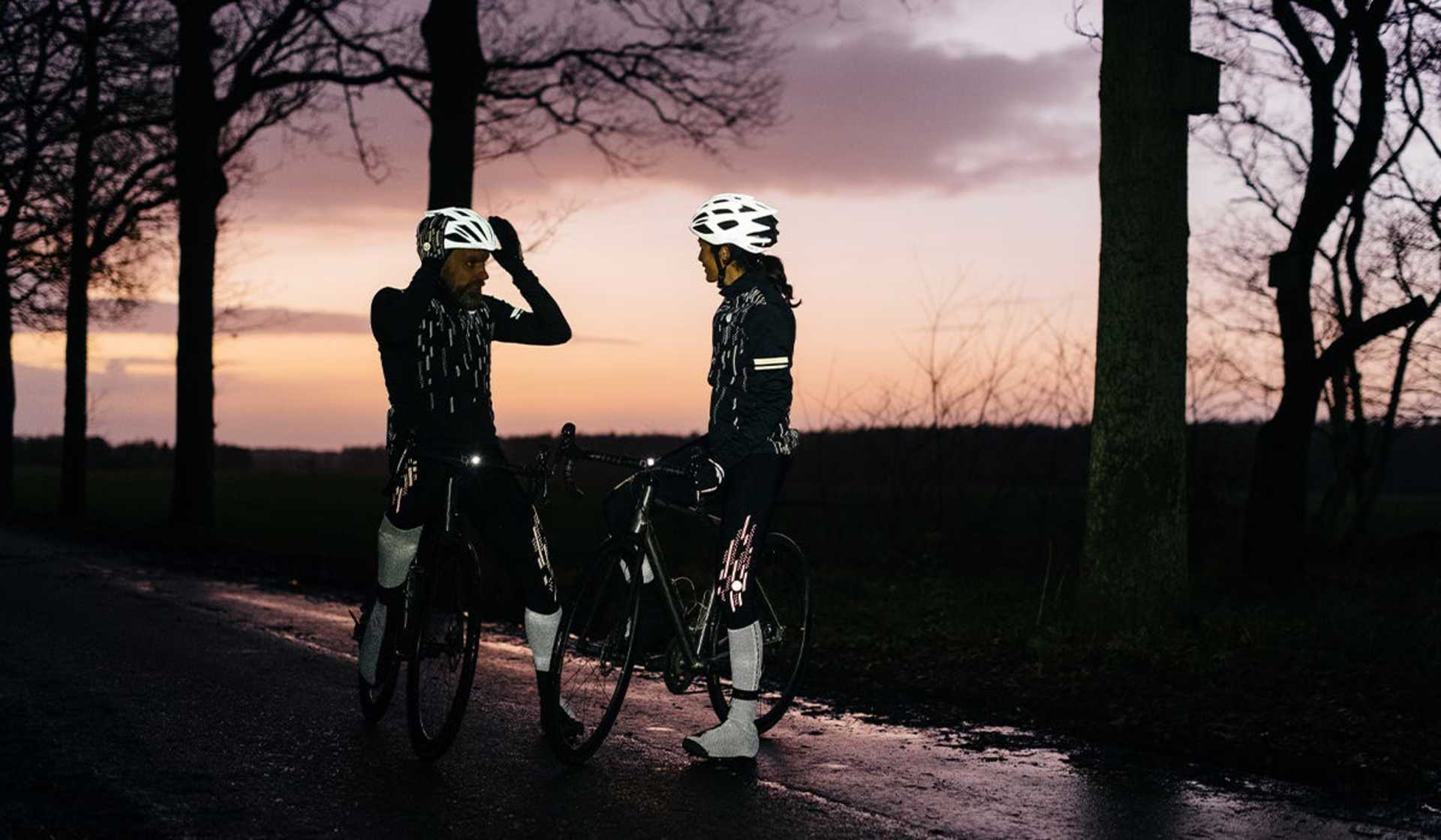 AGU Essential Latex Overschoenen Reflecterend Zwart