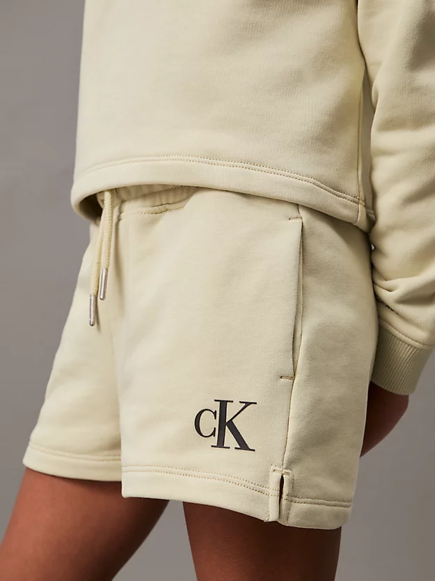 Conjunto de moletom e shorts Terry