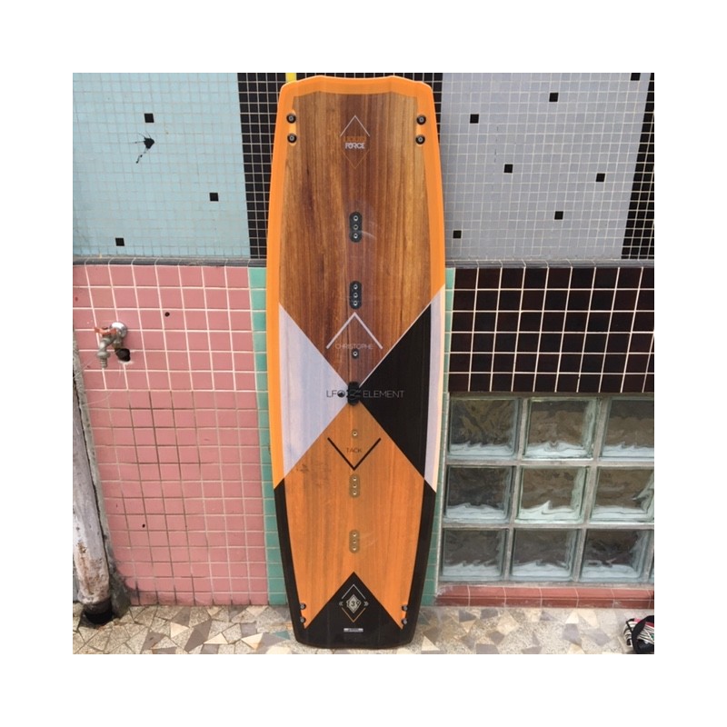 Twin-Tip Kitesurf Liquid Force Element 2016 - The Corner Shop