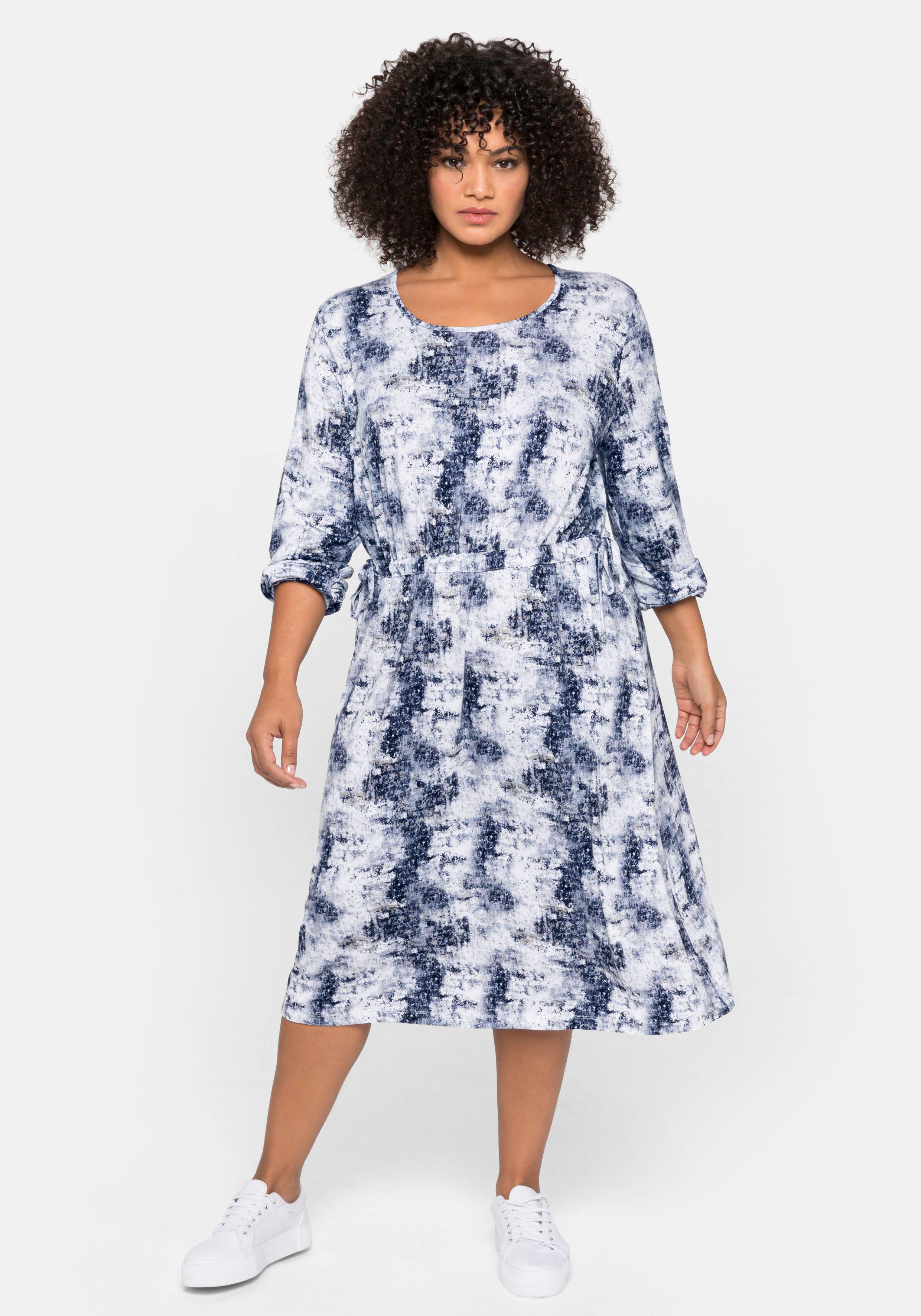Midikleid mit Alloverdruck und Taillen-Tunnelzug