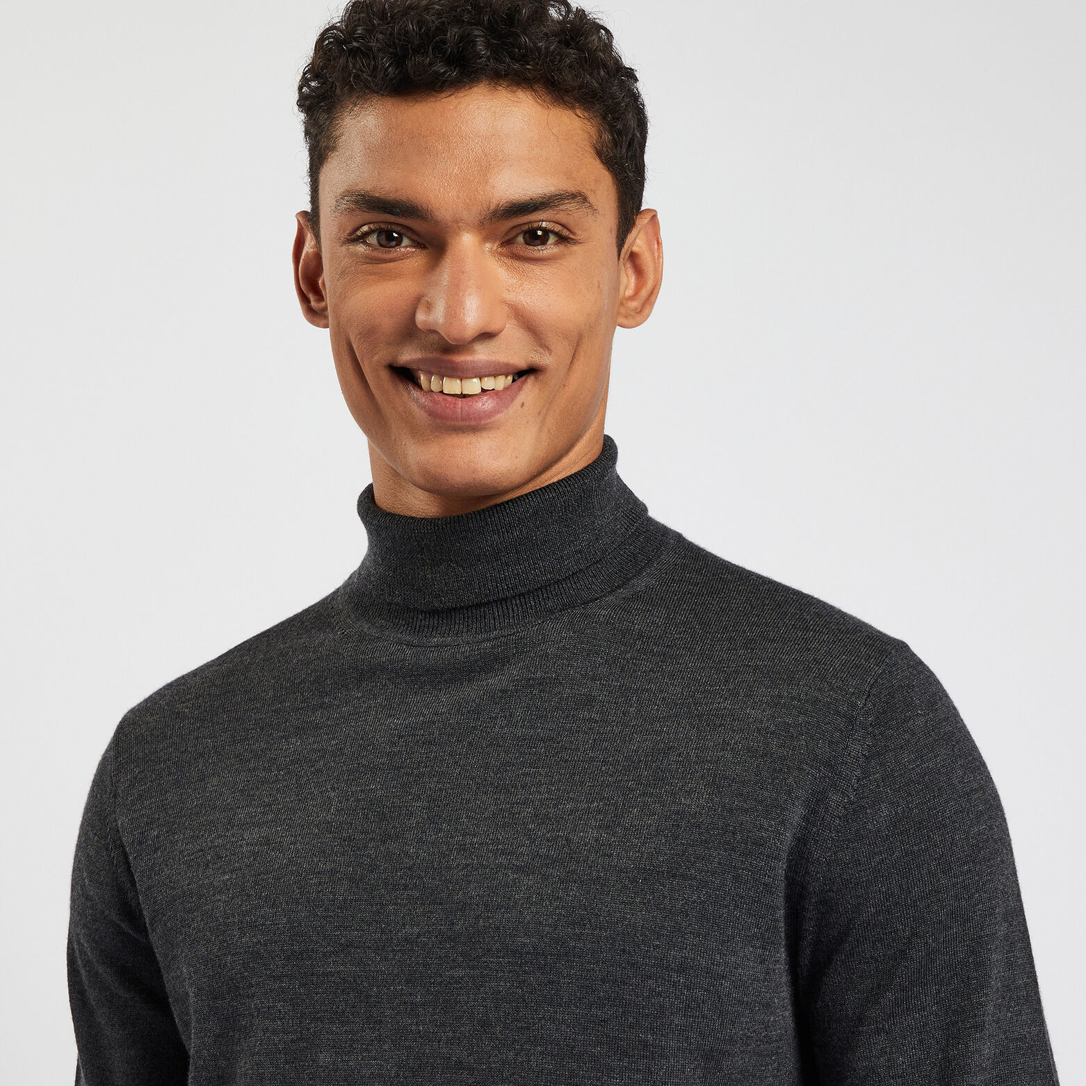 Pull col roulé en laine mérinos Gris foncé