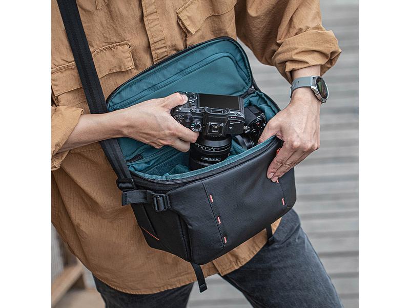 PGYTECH Fotorucksack OneMo Sling 7L Space Black Tragen Sie den Komfort, fangen Sie den Moment ein