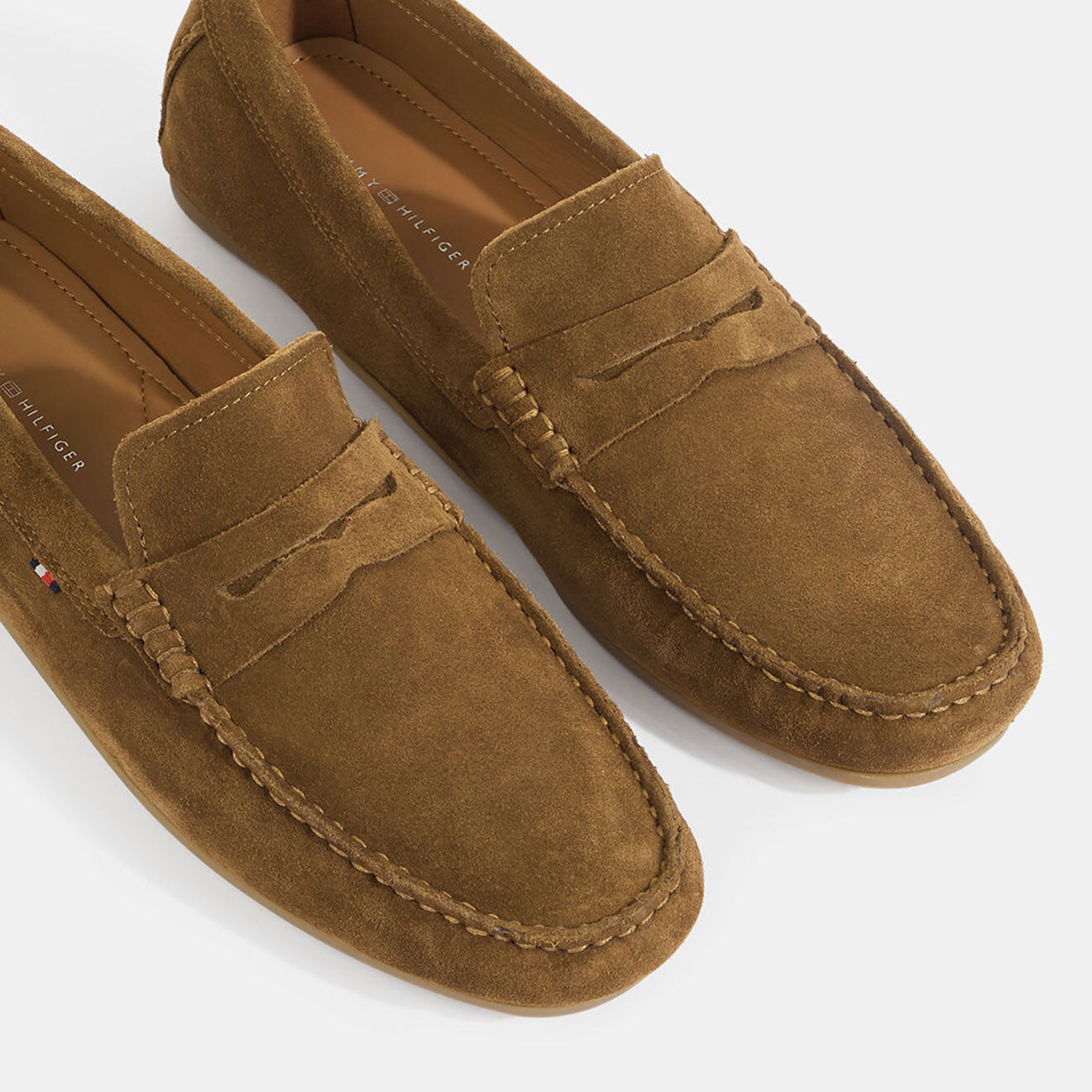 Tommy Hilfiger Mocassins en Velours de Cuir Driver marron