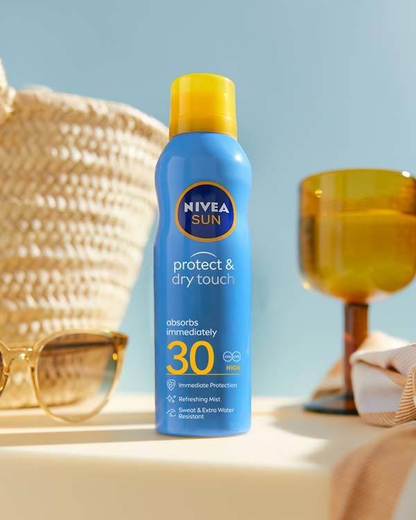 NIVEA Sun Dry Touch Aerosol Spray SPF30 200ml