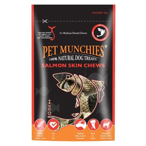 Petiscos naturais de pele de salmão para cães