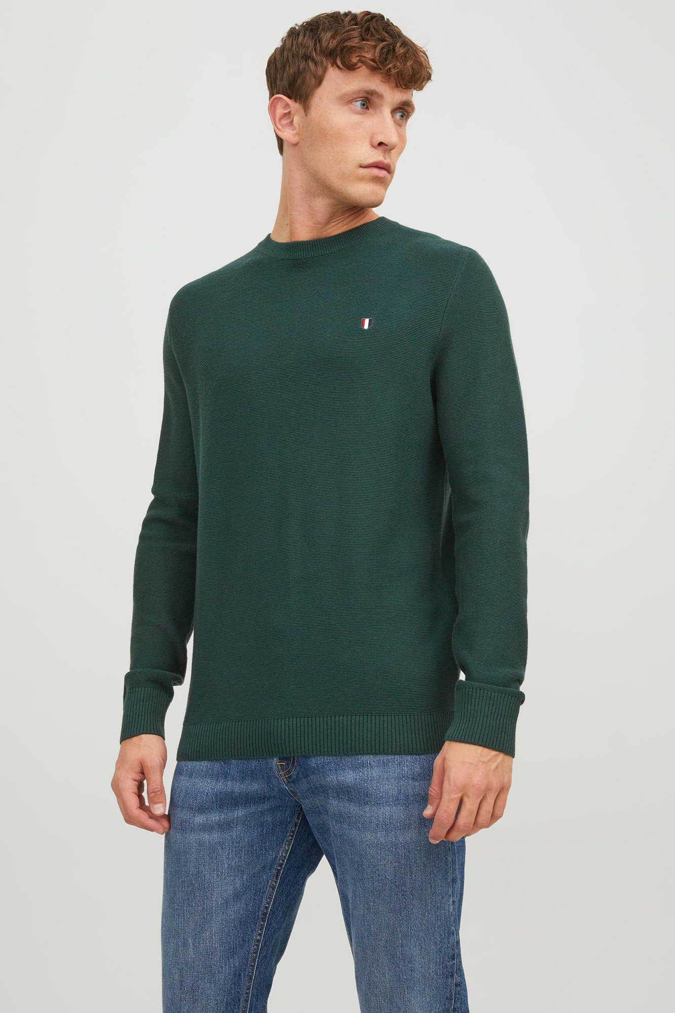 Camisa estruturada de gola redonda, 100% algodão.