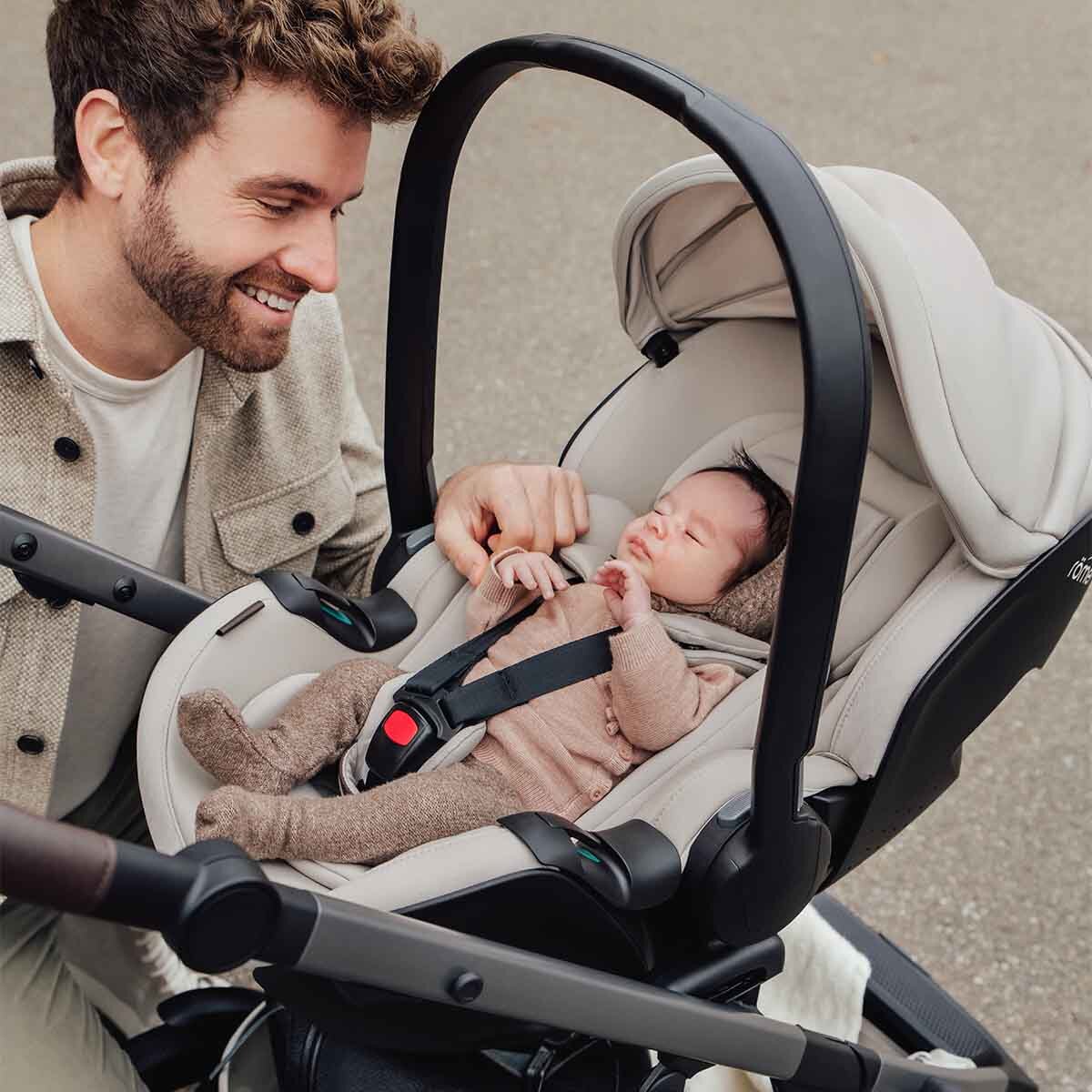 Britax Römer Britax Römer Babyschale Baby-Safe Pro Kollektion 2024