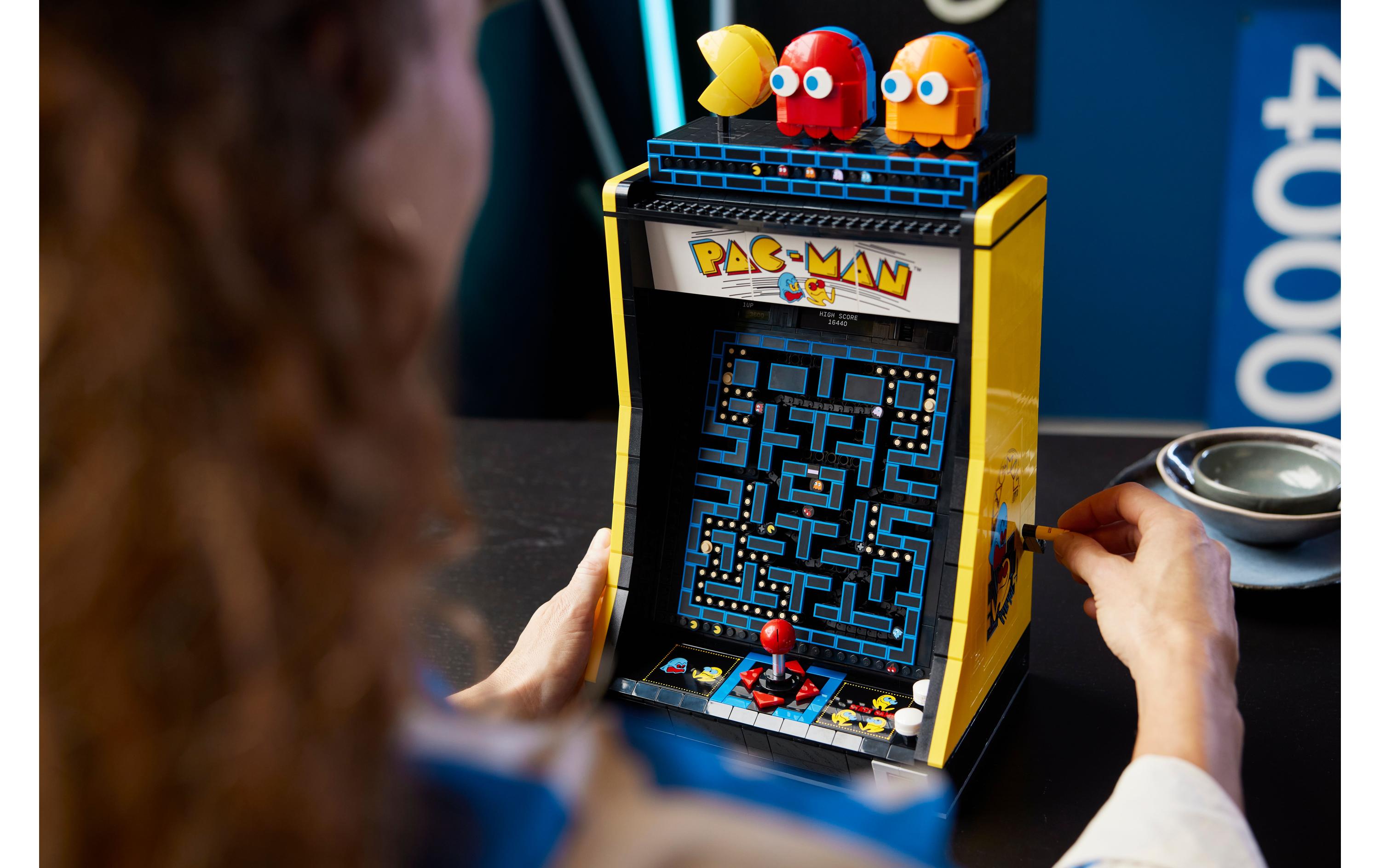 Icons PAC-MAN Spielautomat 10323<br>Premium-Bauset mit authentischen Details