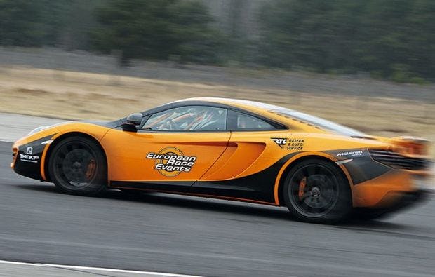 Renntaxi McLaren MP4-12C fahren auf dem Lausitzring als Geschenk