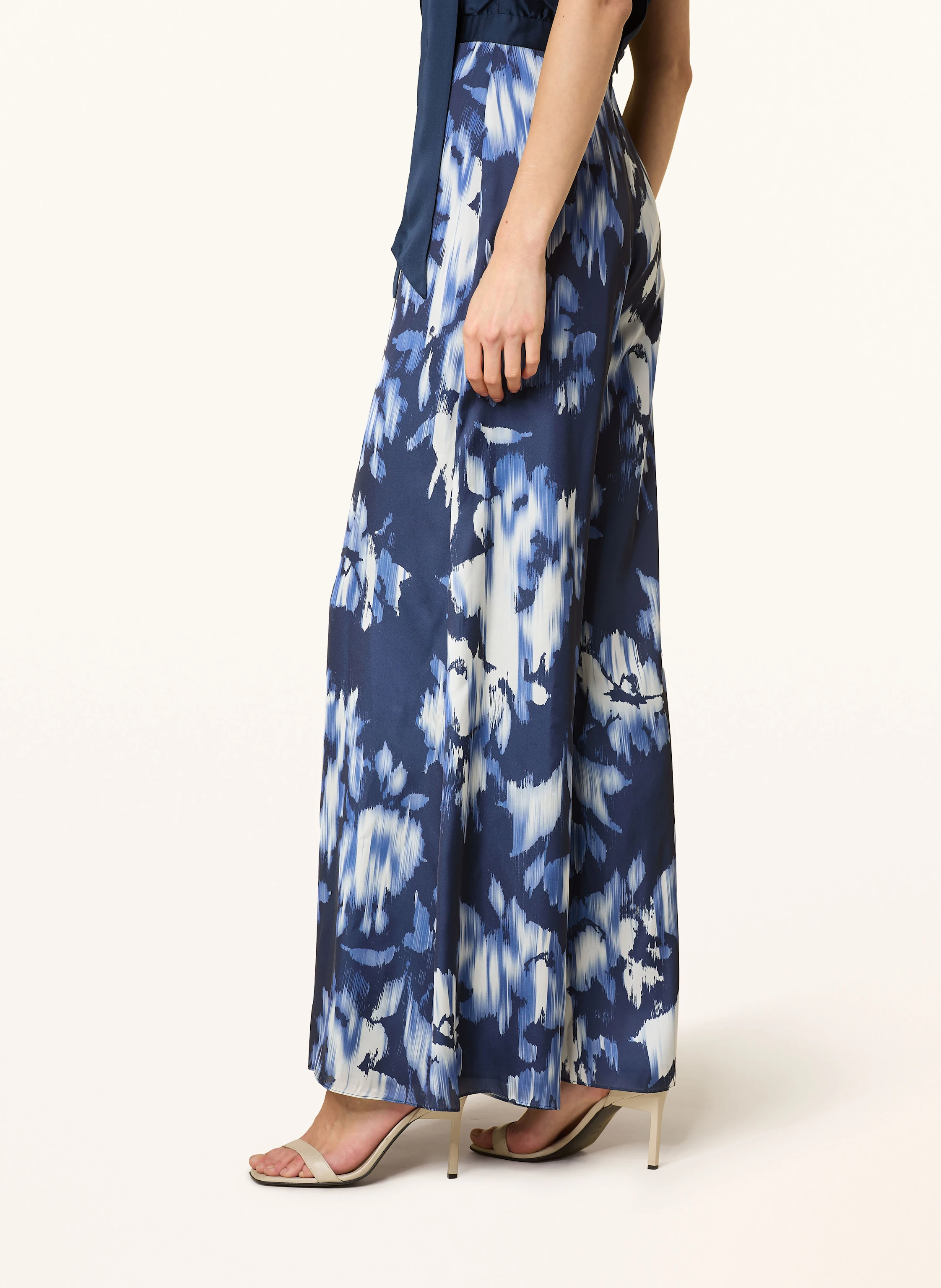 SWING Jumpsuit aus Satin mit Schluppe