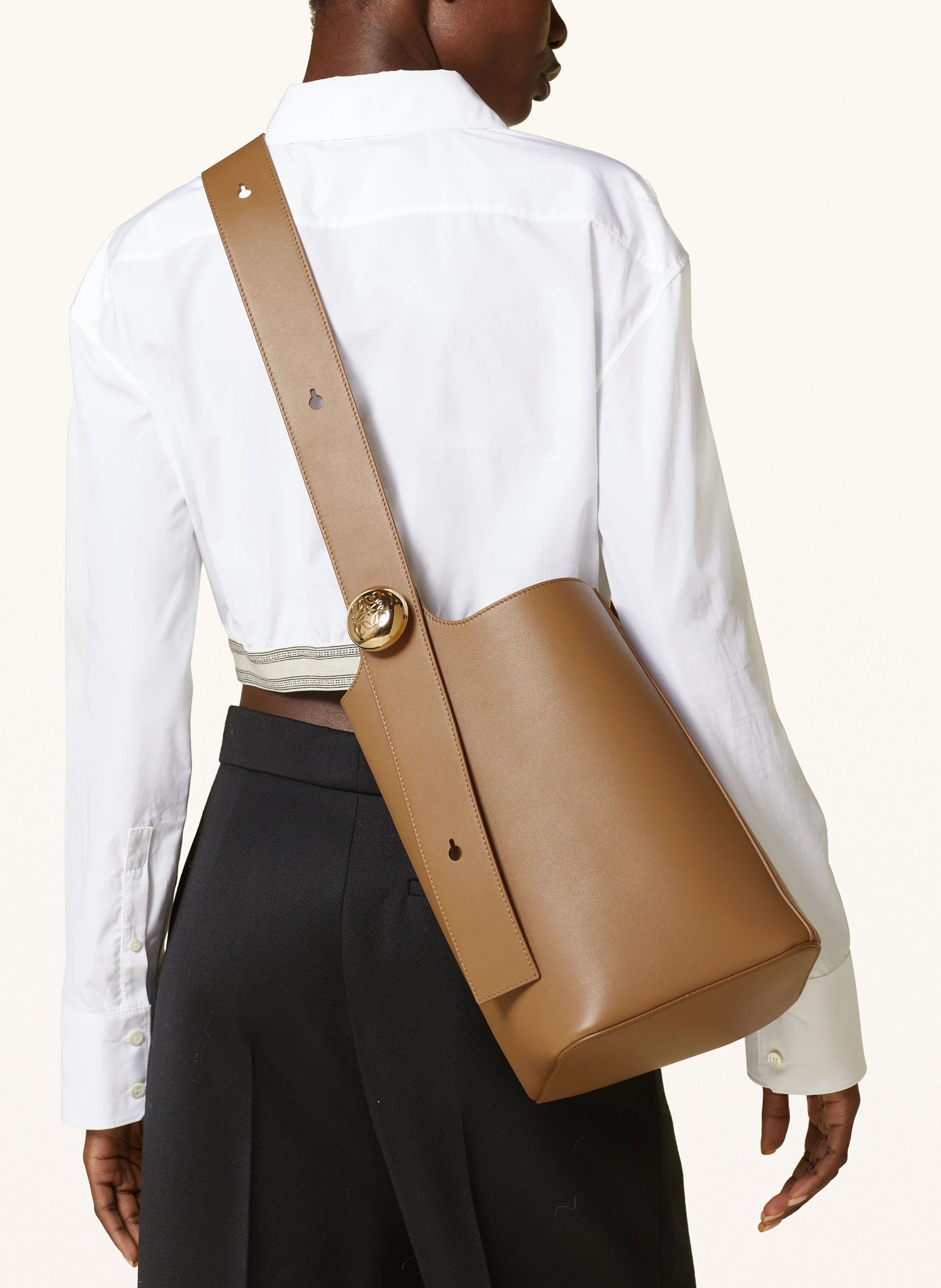 LOEWE Handtasche PEBBLE BUCKET MEDIUM