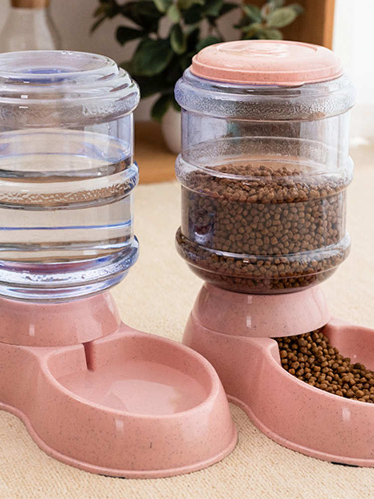 Dispensador automático de água para animais de estimação (cães e gatos) 3,5L x 2 unidades, dispensador de água e ração, cor enviada aleatoriamente.