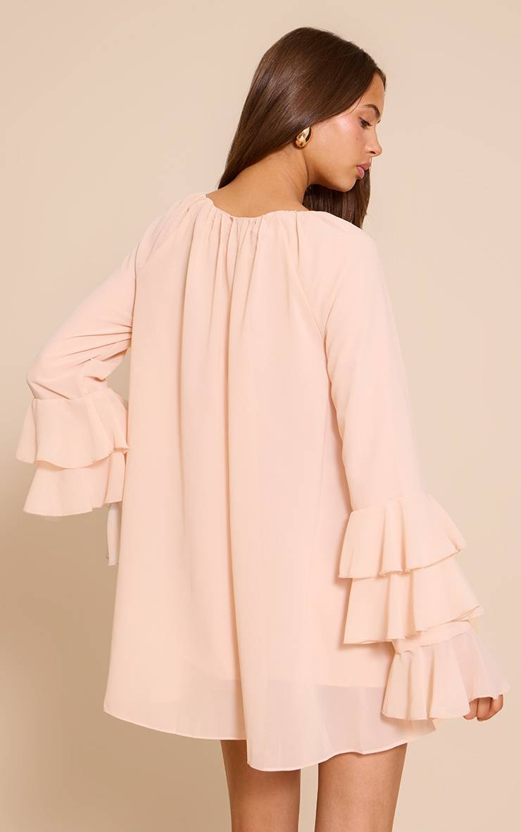 Rose Pâle Robe Droite En Mousseline Avec Détail De Manches À Volants