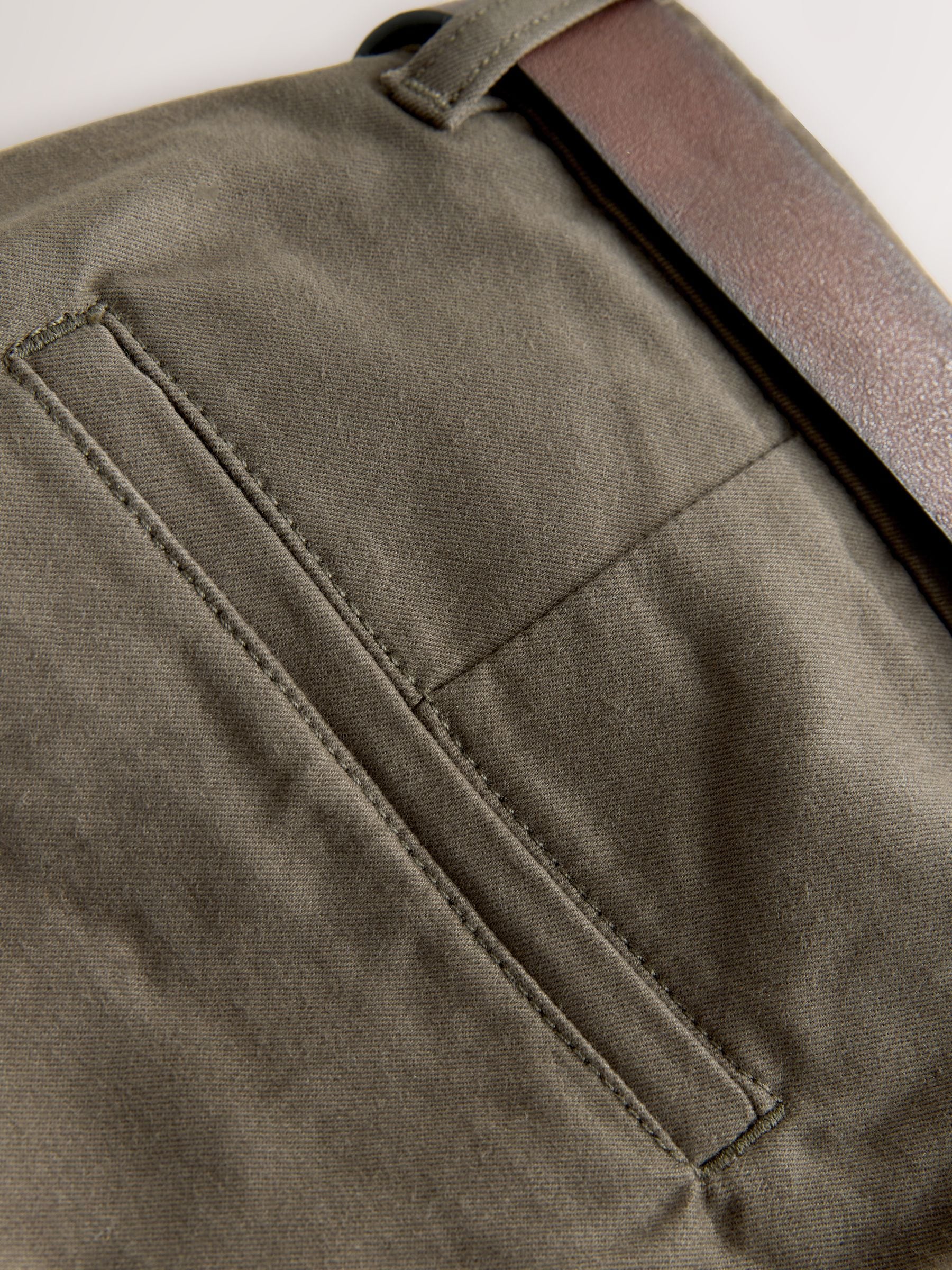 Pastelgeel - Motionflex Chinos Trousers With Belt