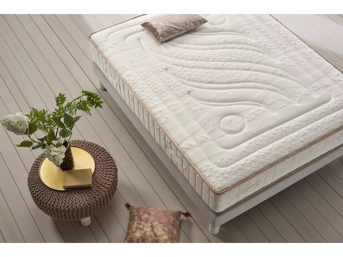Matelas 140x190 elegance premier | ressorts ensachés | épaisseur 30 cm | mousse à mémoire de forme | système multicouche différenciée | indépendance de couchage