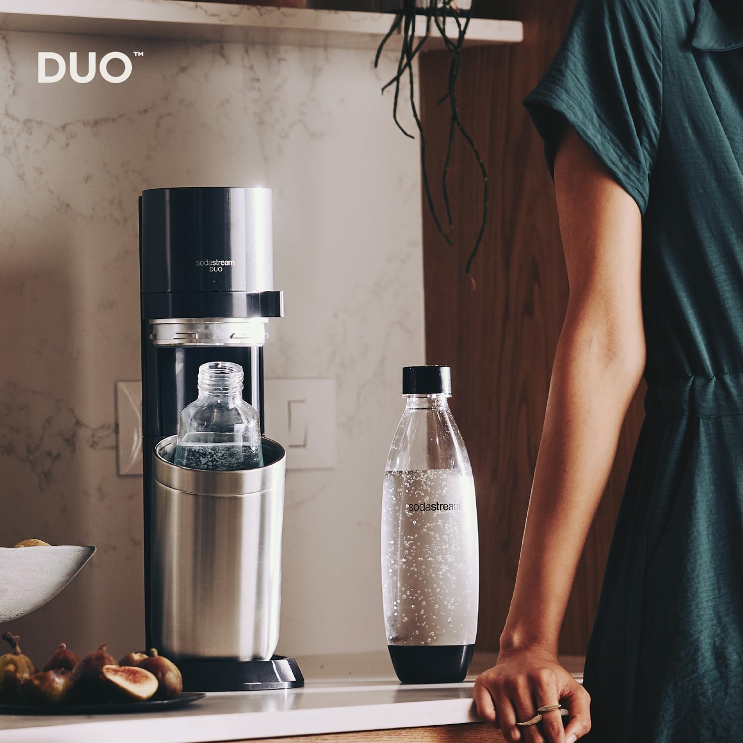 SodaStream Wassersprudler DUO Umsteiger| inkl.1x 1L Glasflasche und 1x 1L FUSE Kunststoffflasche (spülmaschinengeeignet) | Farbe: Titan