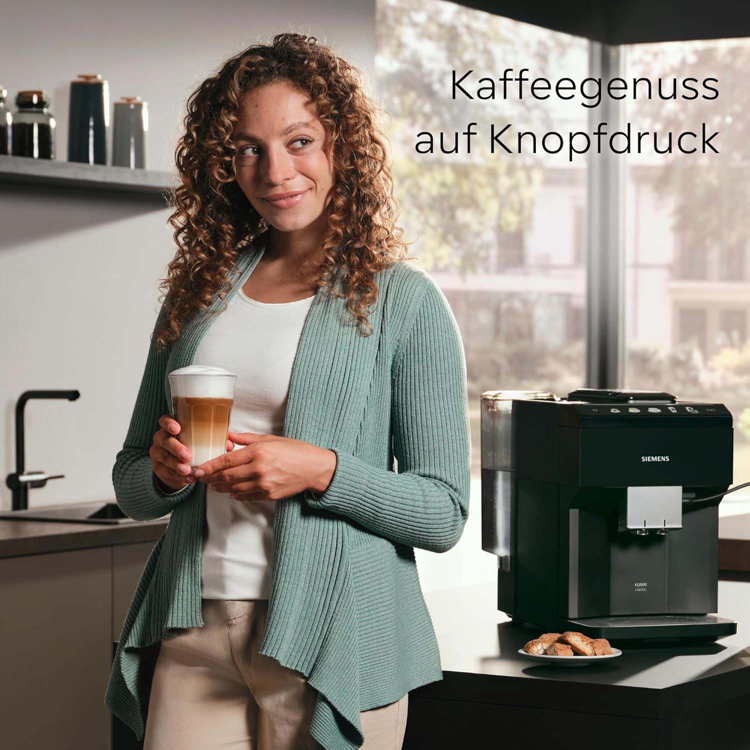 Siemens Kaffeevollautomat EQ500 TP511E19, App-Steuerung, Cold Brew, Vollfarbdisplay, Doppeltassenfunktion, autom. Dampfreinigung, einfache Wartung, schwarz