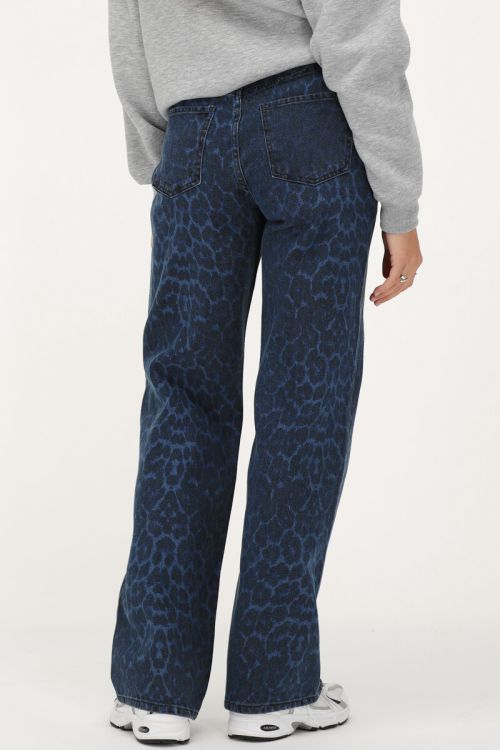 Blauwe denim jeans met panterprint