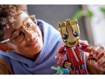 LEGO Groot in Ravager jumpsuit (76341)