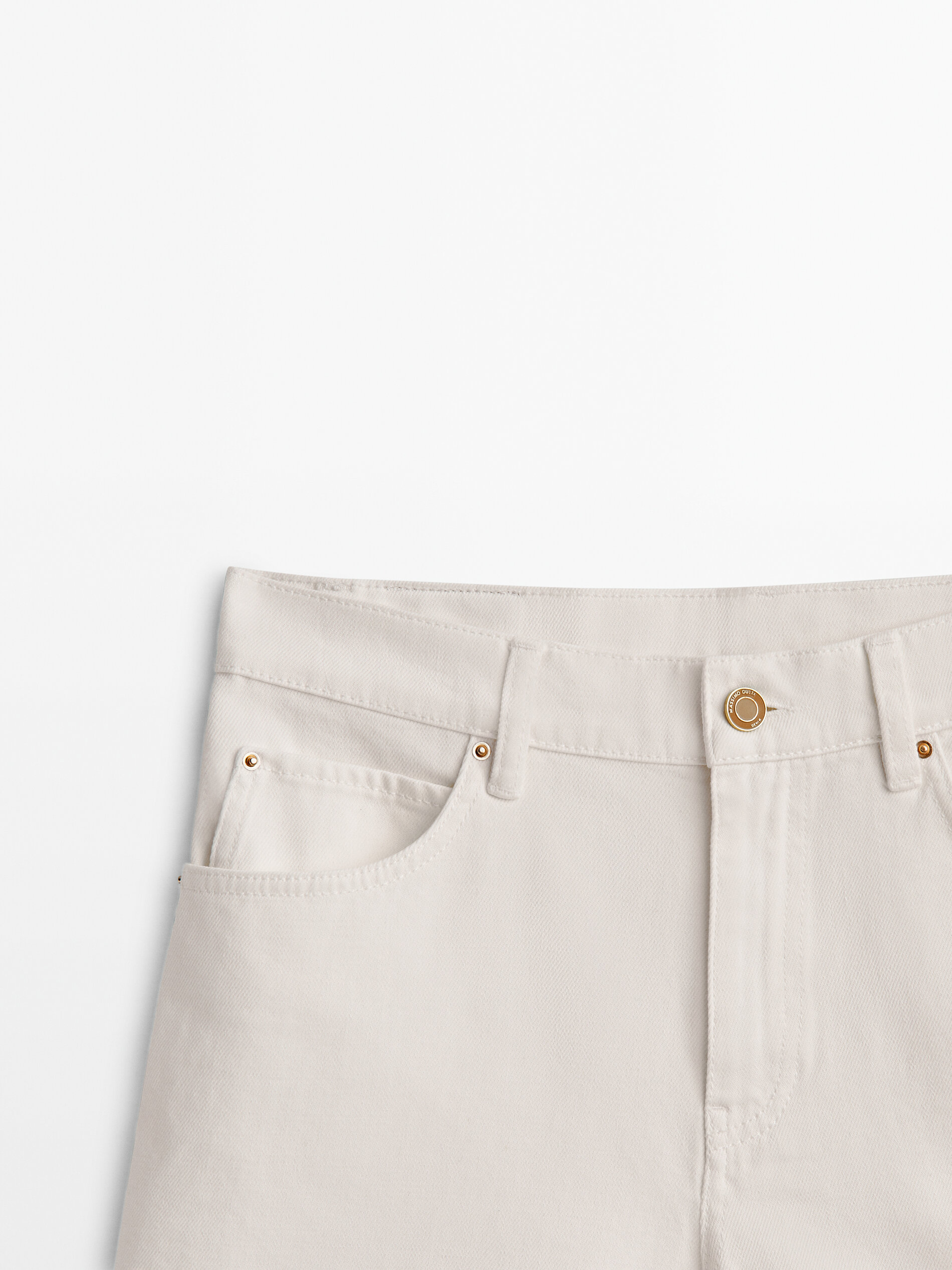 Tiro alto curto em denim - CRUDO