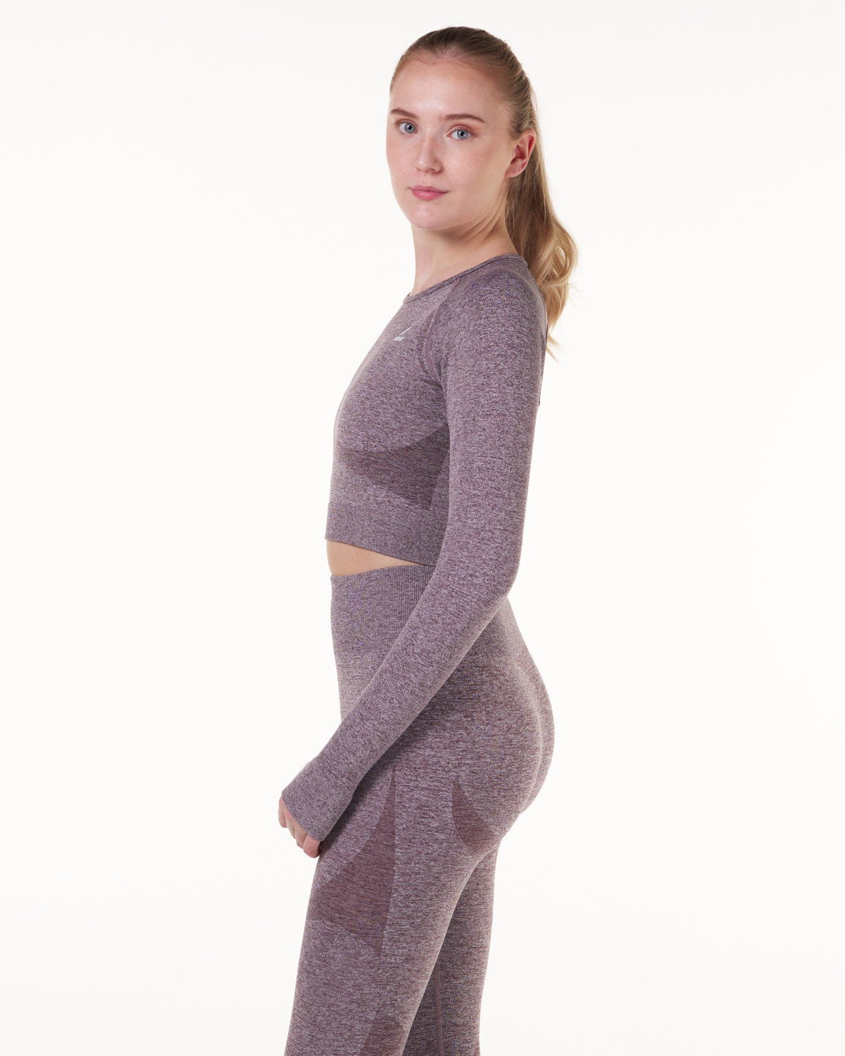 LEVITY Solar Seamless Cropped LS Red Dusty Marl