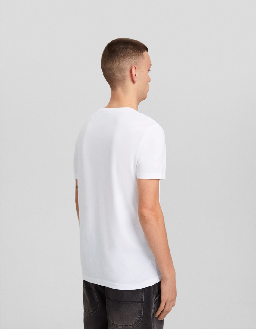 Camiseta de manga curta com modelagem regular