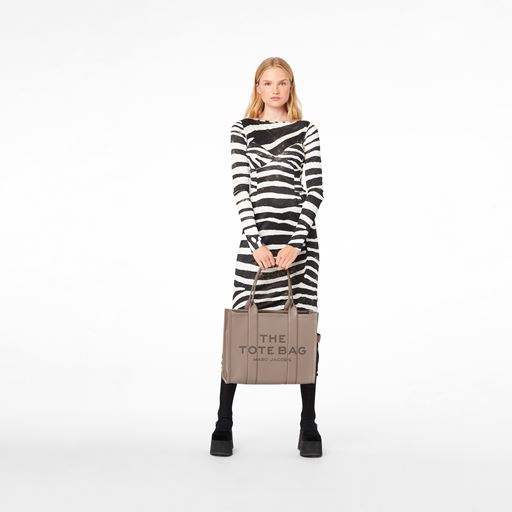 Marc Jacobs The Leather Large Tote Bag, Cement