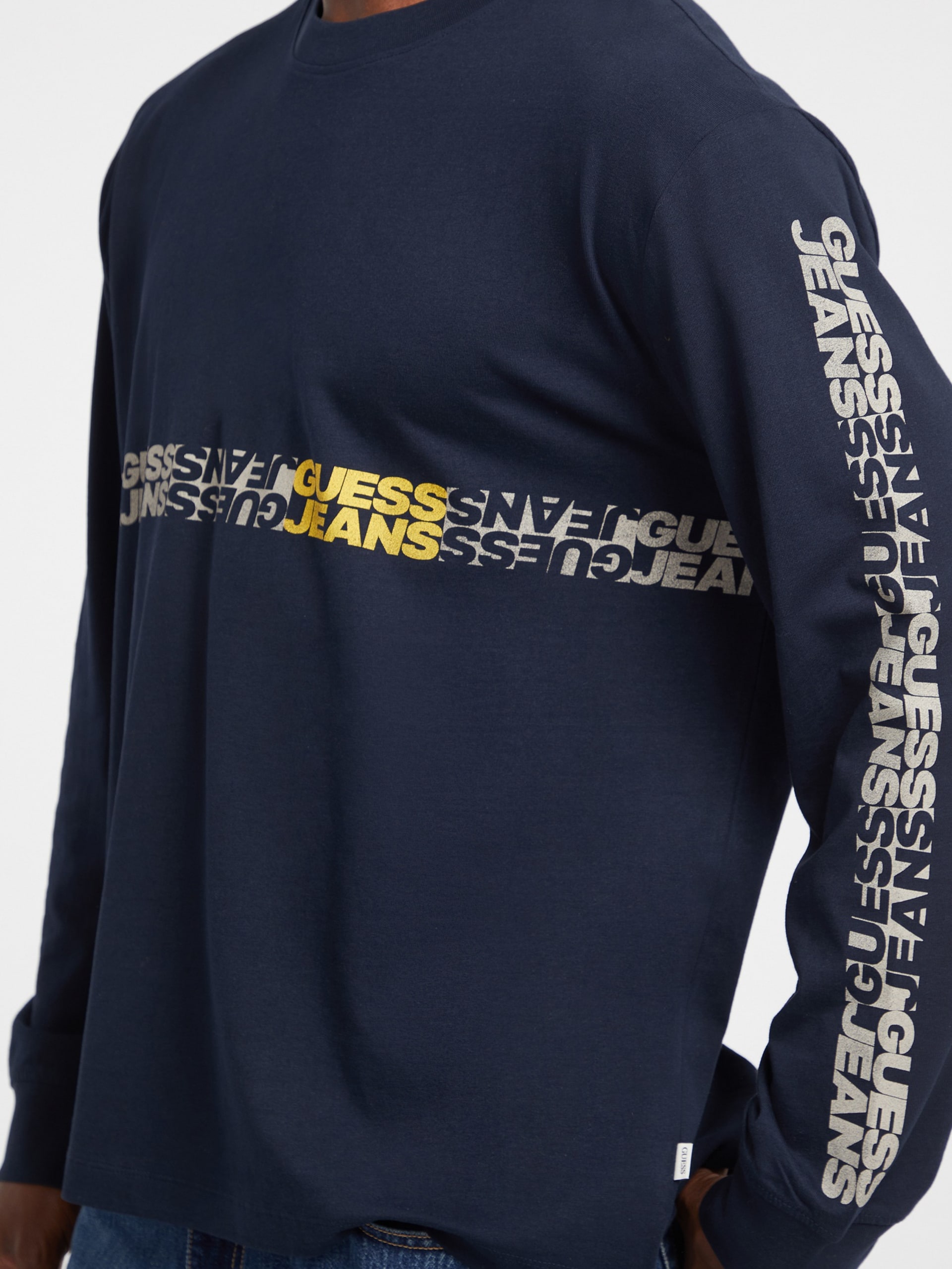 Camiseta de manga comprida com gola redonda e logo