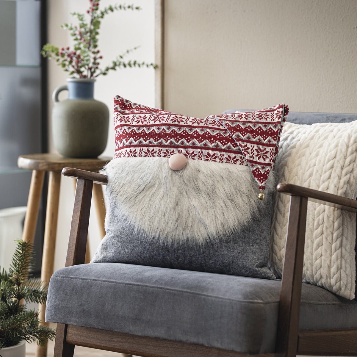 FRANK FLECHTWAREN | Decoratieve kussenhoes kerstkabouter, 45 x 45 cm, VILT, TEXTIEL