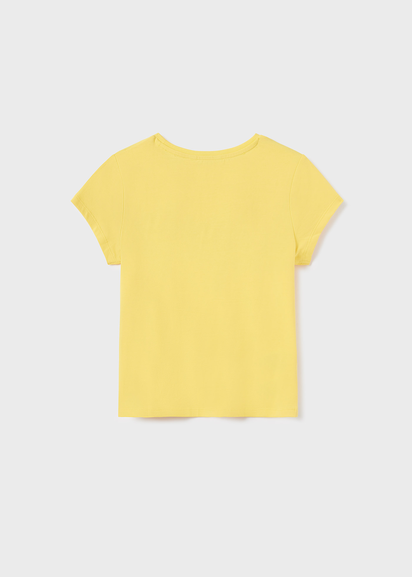 Camiseta de manga curta para meninas, feita de algodão sustentável.