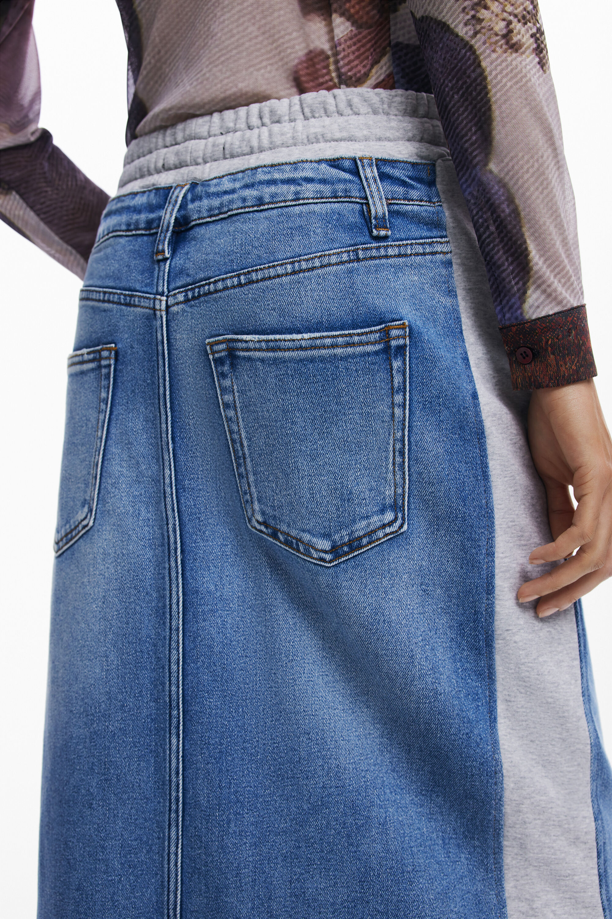 Falda midi denim híbrido