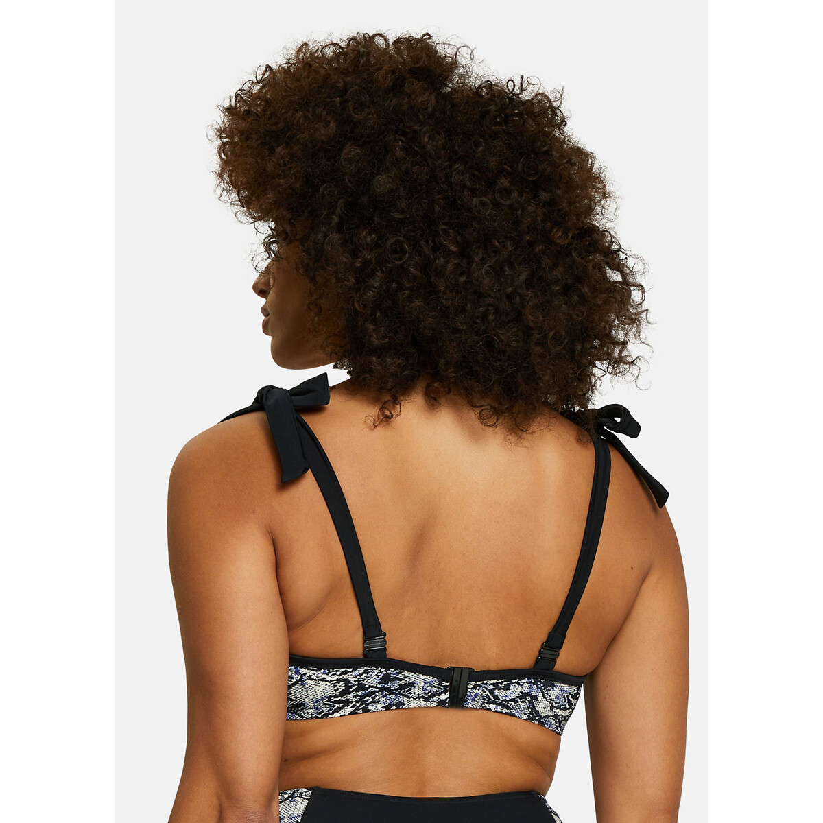 SANS COMPLEXE<br>Bikini-BH No Fim do Mundo