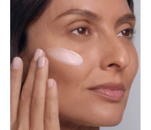Shiseido Vital Perfection Uplifting and Firming Advanced Cream