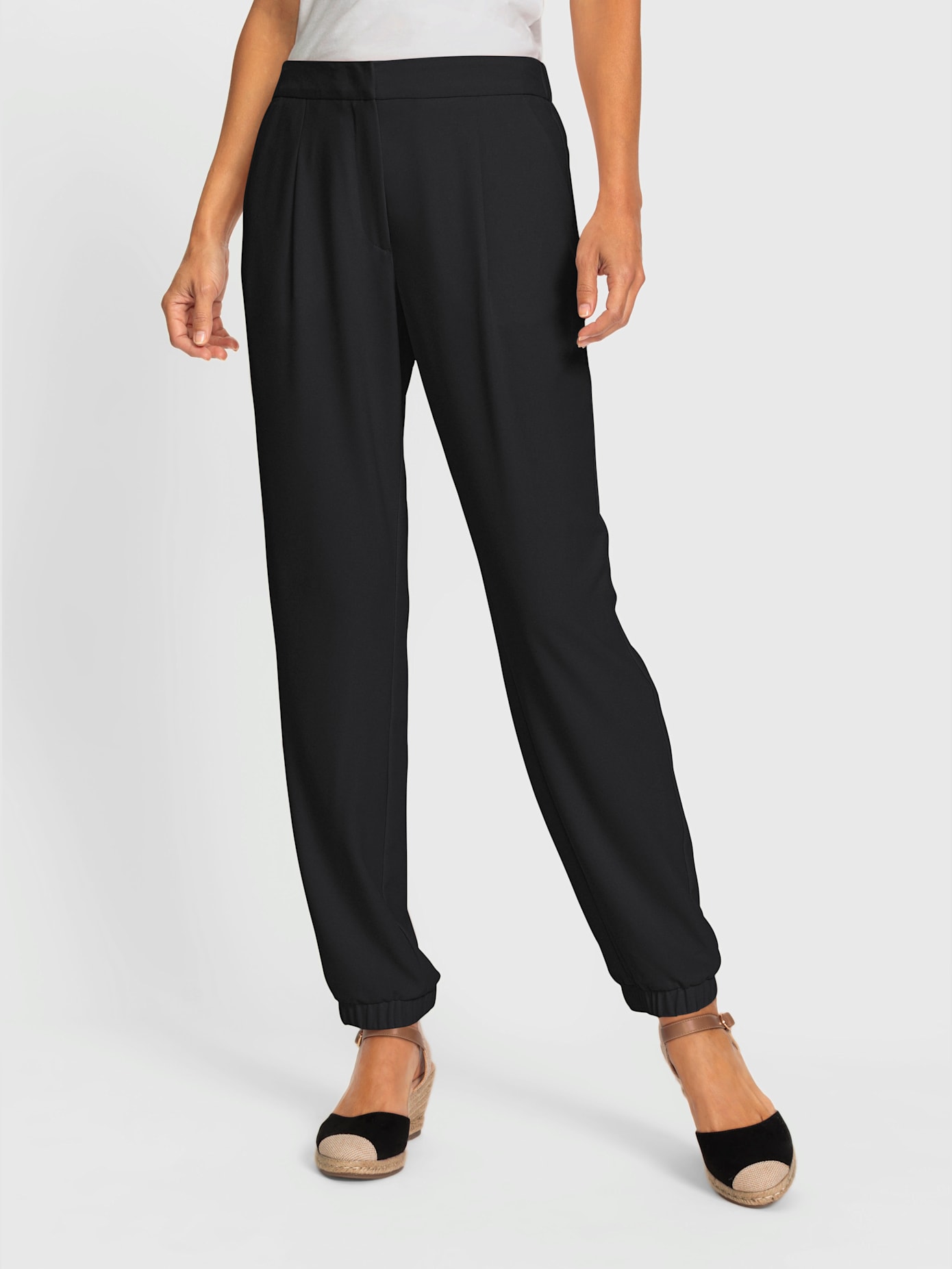 Pantalon structure indéformable