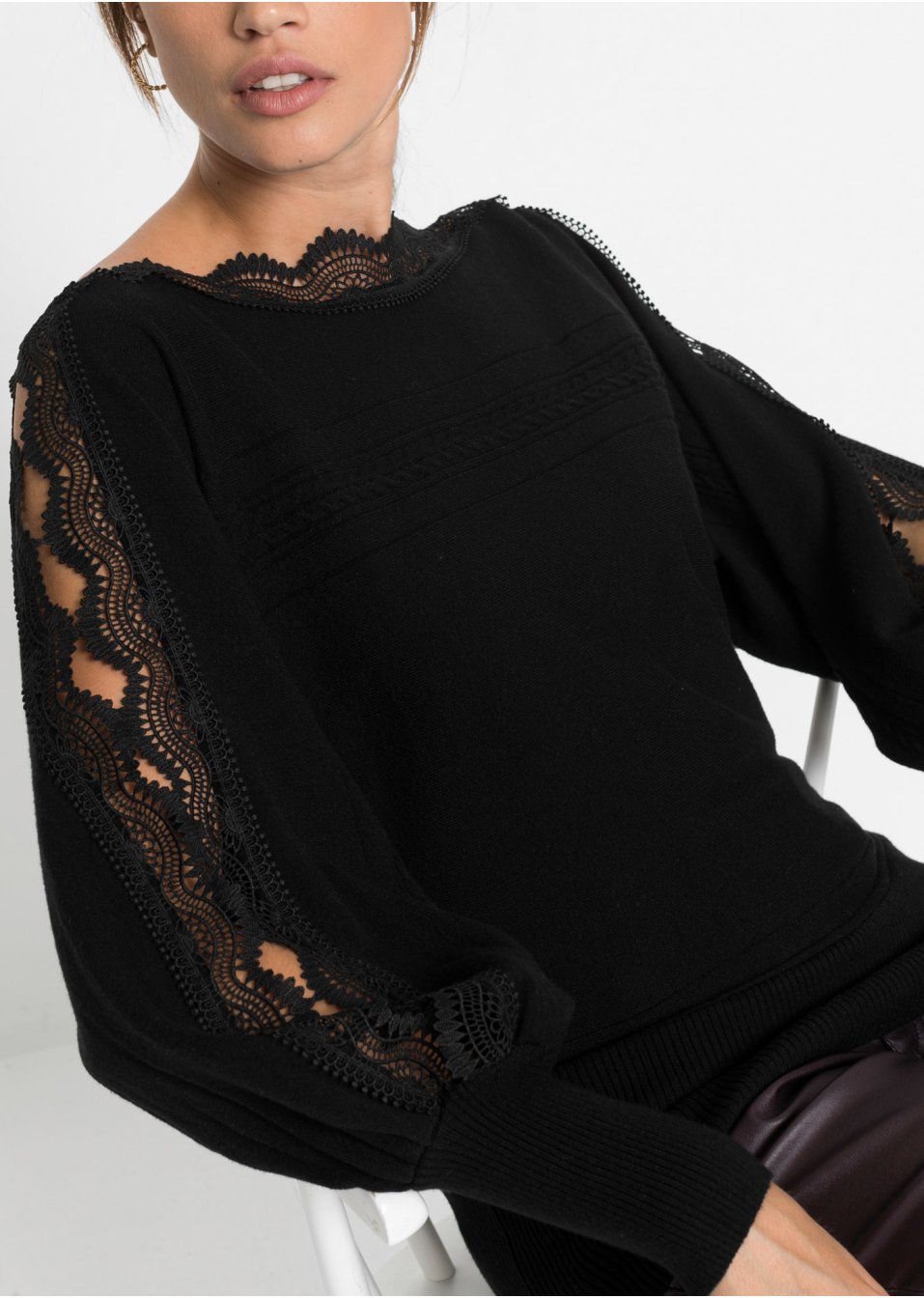 Pull avec dentelle